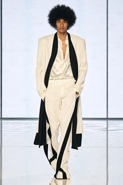 Look 38